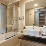 Hotel Alexandra & 4*