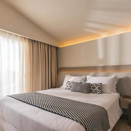 Alexandra & Hotel 4*