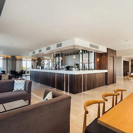 Hotel Alexandra & 4*