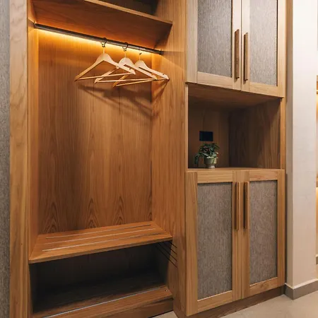 Alexandra & Hotel 4*