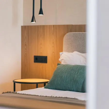 Alexandra & Hotel