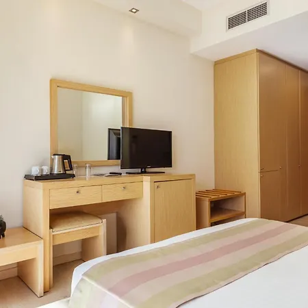 Alexandra & Hotel 4*