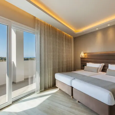 Alexandra & Hotel 4*