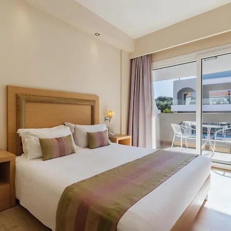 Alexandra & Hotel 4*