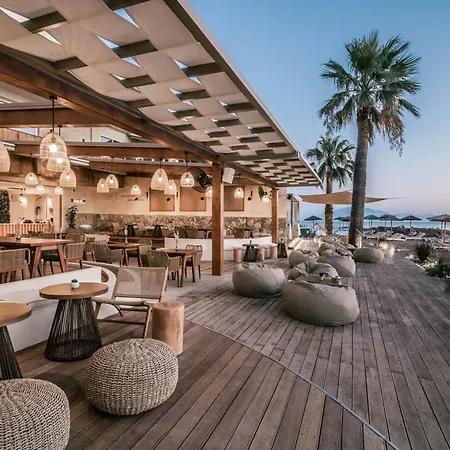 Hotel Alexandra & 4*