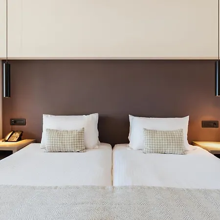 Alexandra & Hotel 4*