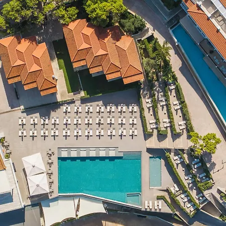 Alexandra & Hotel 4*