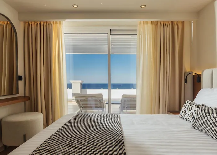 Alexandra & Tsilivi (Zakynthos)