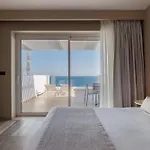 Hotell Alexandra & 4*