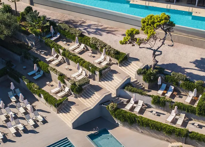 Alexandra & Hotel 4*